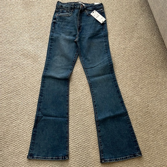 Azura Exchange High Rise Flare Jeans - 10 US